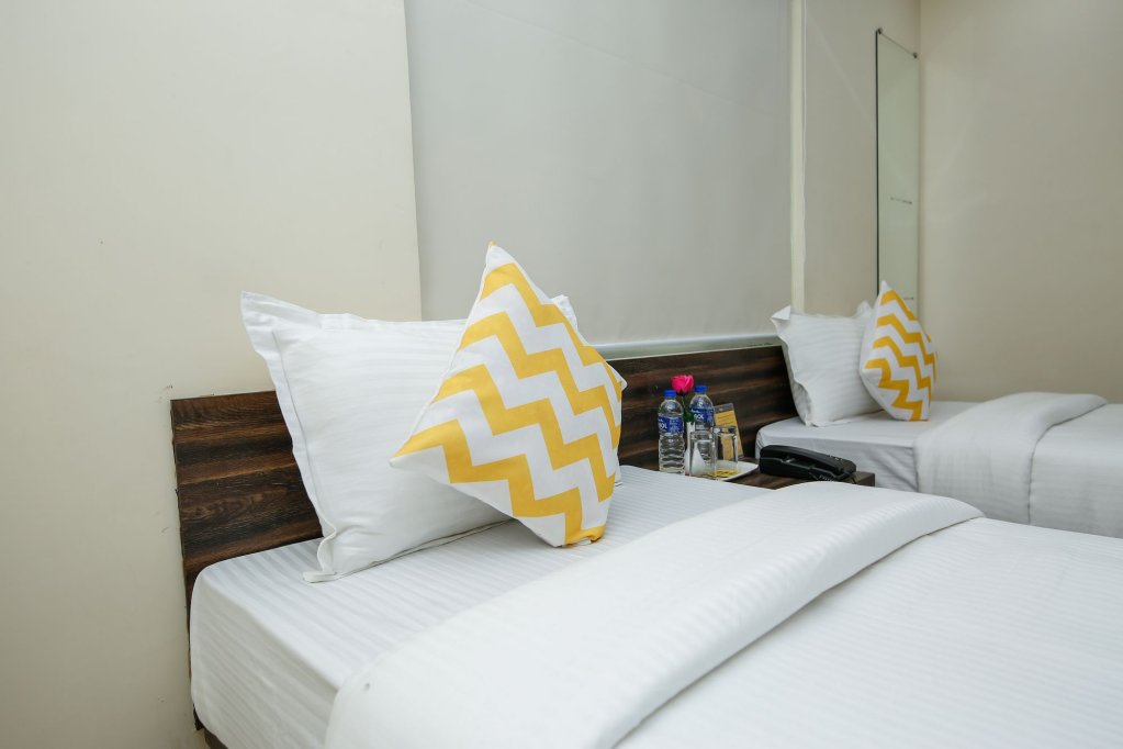 FabHotel Carnival New Town Kolkata exterior