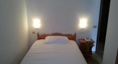 Standard Double room with balcony full double bed
