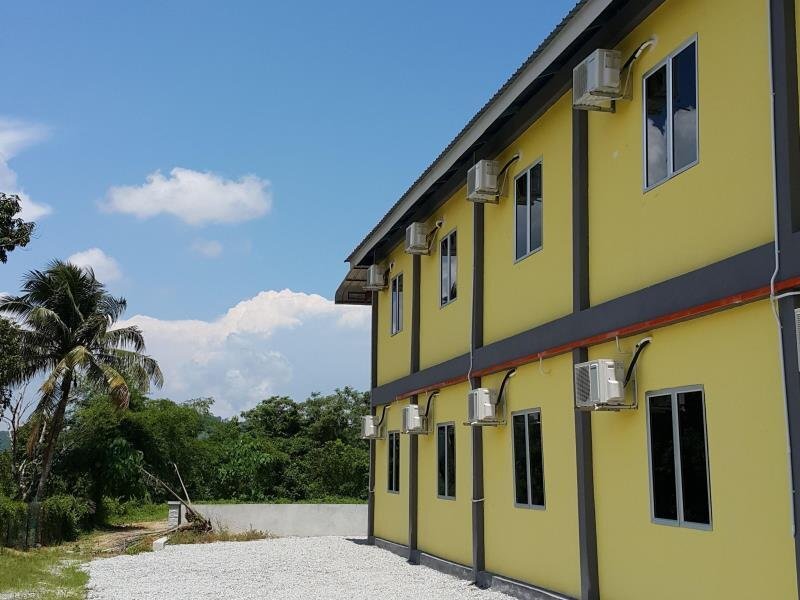 Bin Ali Motel exterior