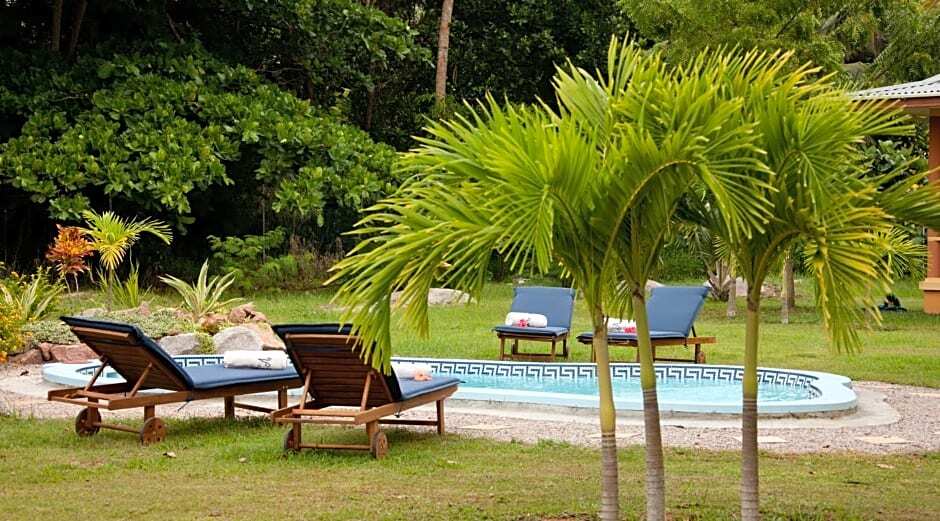 Villas des Alizes beachfront suites and garden villas exterior
