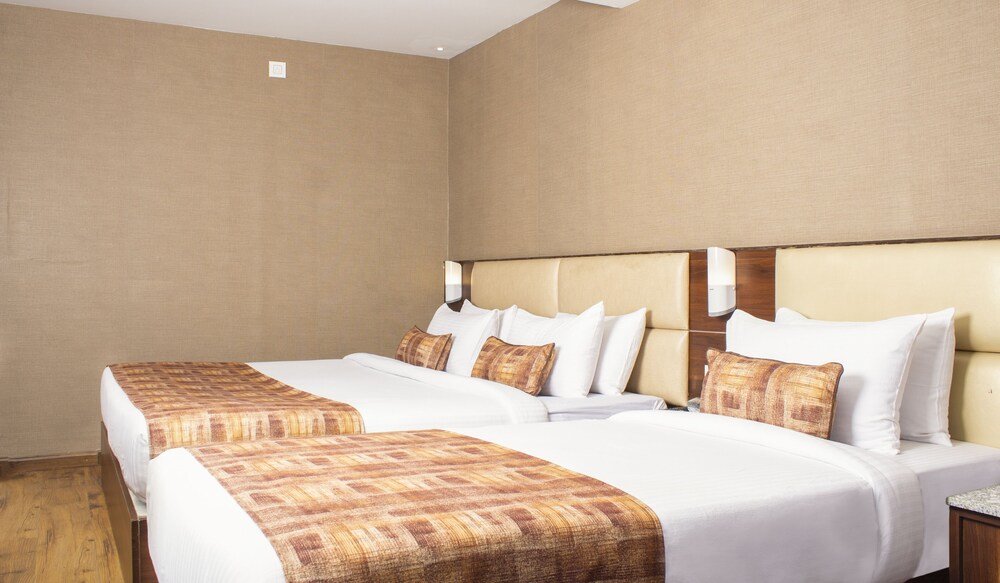 1 Bedroom Standard Quadruple Family room full double bed