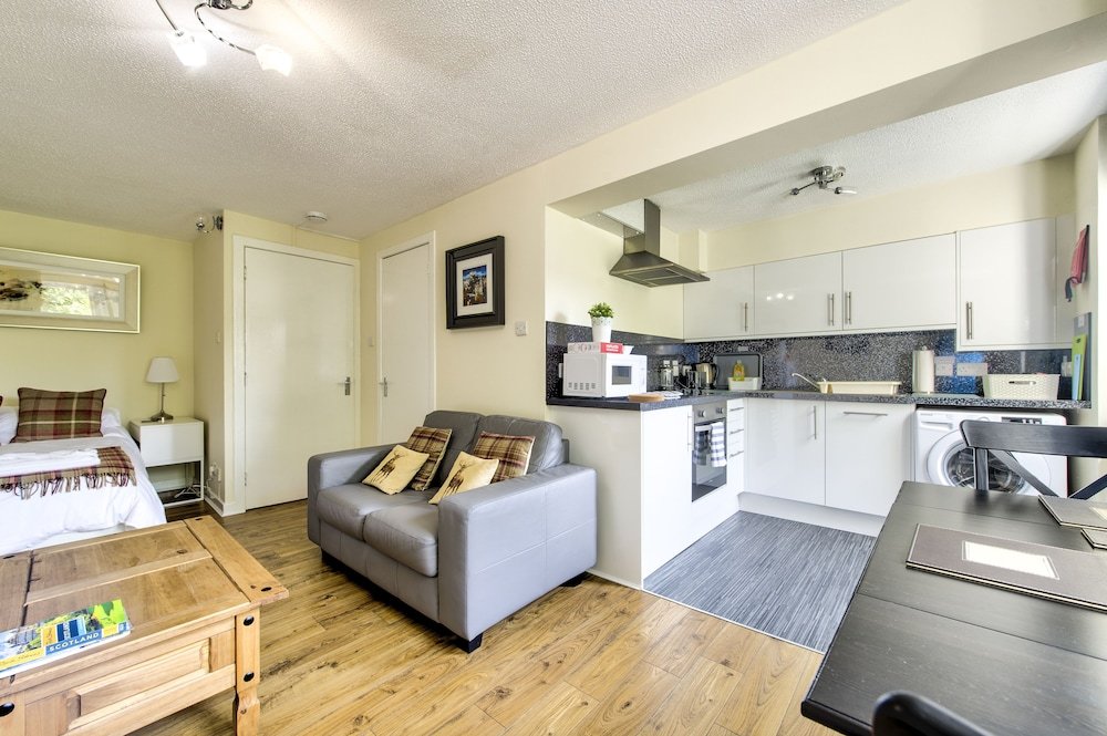 Stunning Studio Apartment Castle View exterior