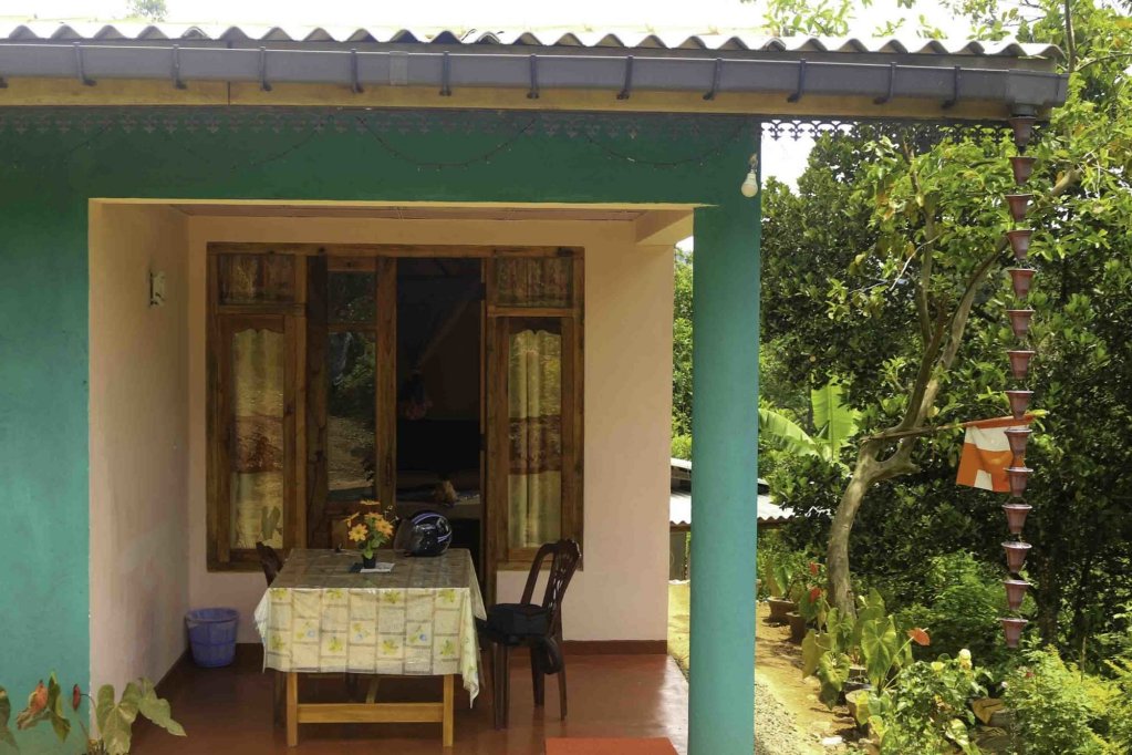 Yoho Nilmini Homestay exterior