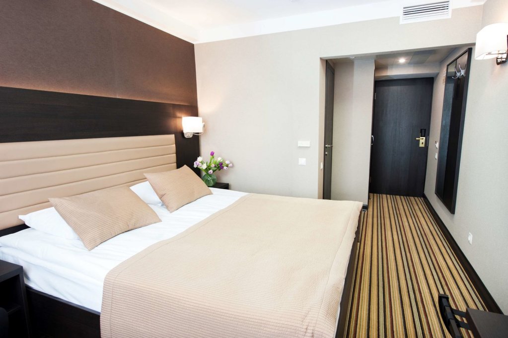 Single Junior Suite single bed