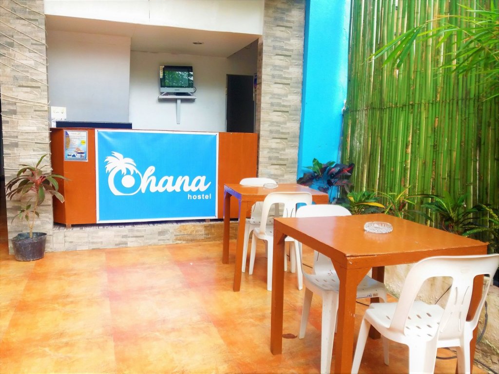 Ohana Hostel exterior