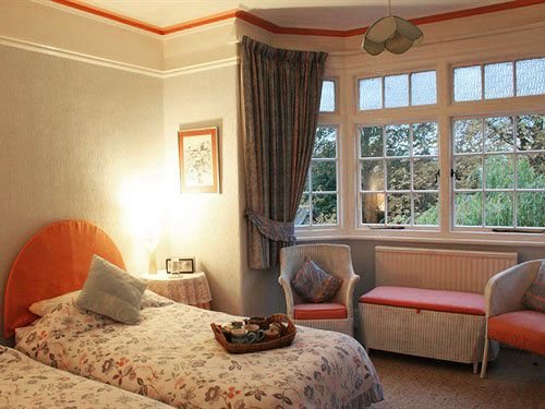 Priorfield Bed and Breakfast exterior