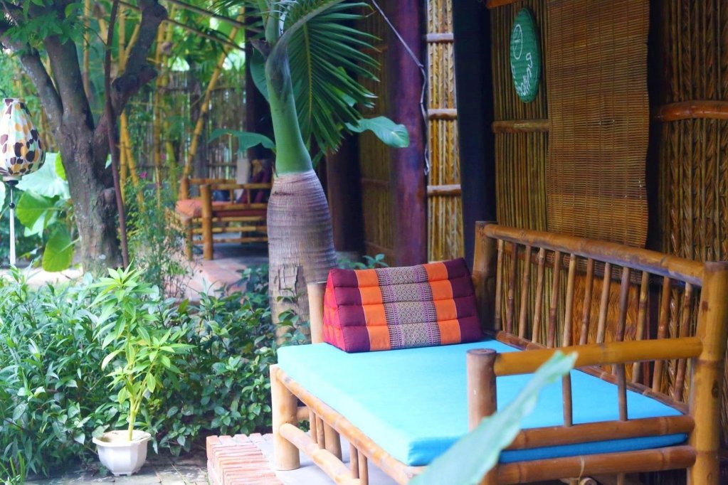 Under The Coconut Tree Homestay exterior