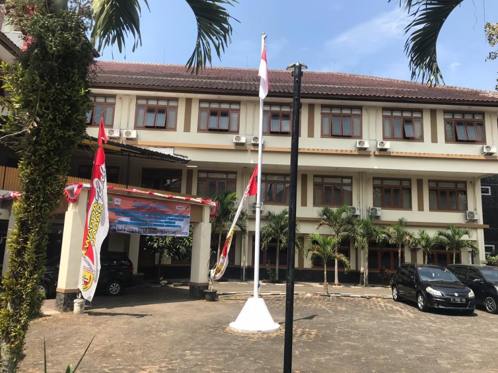 Hotel Bumi Kitri Pramuka by OYO Rooms exterior