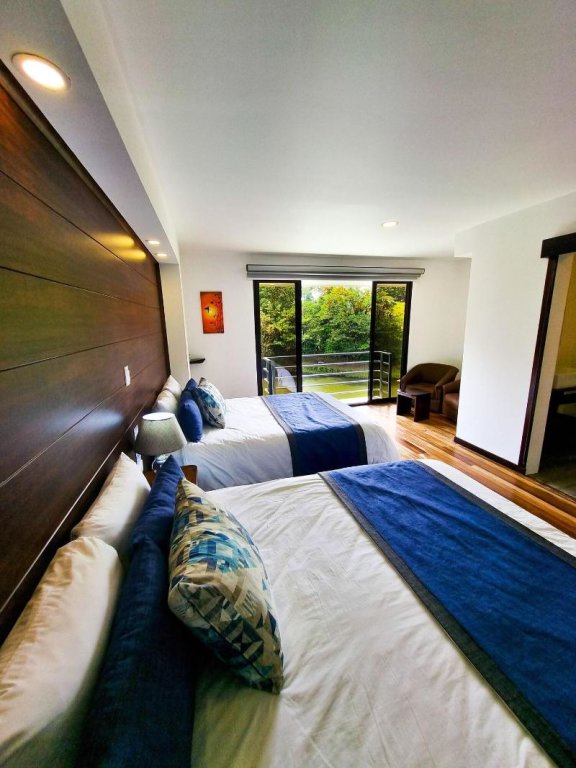 1 Bedroom Standard Quadruple room with lake view