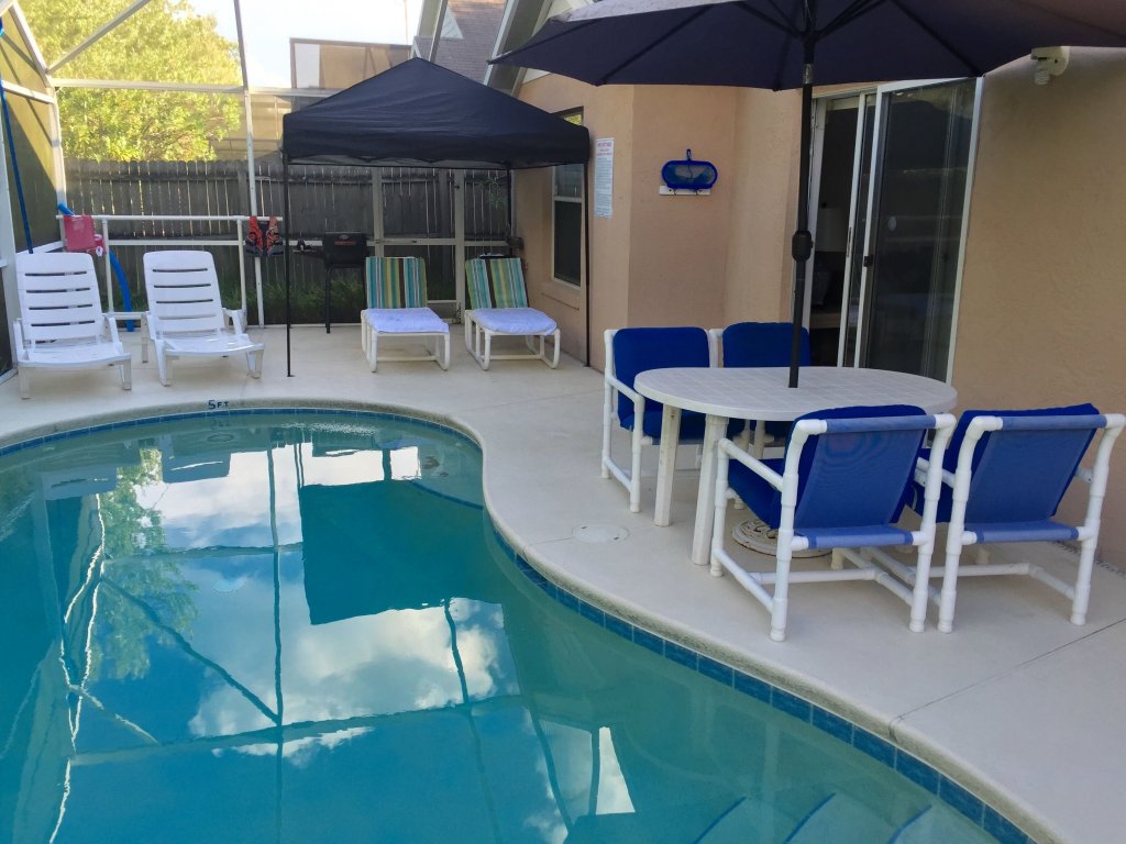 Vacation Usa Ltd exterior