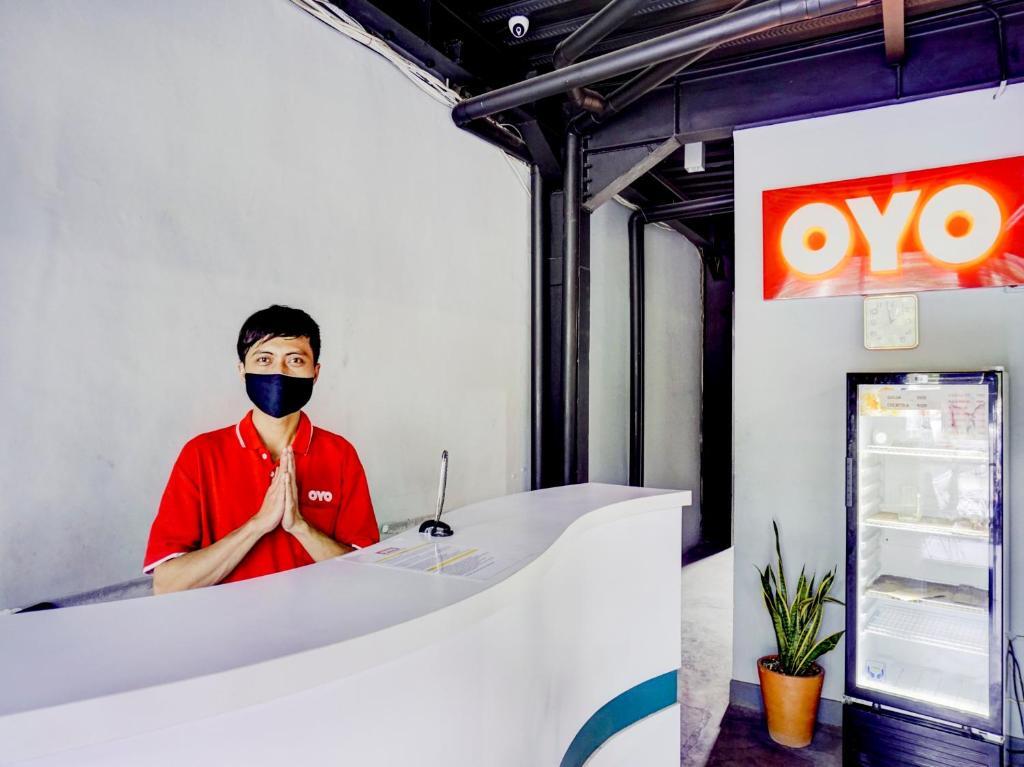 Super OYO 1805 Fatmawati Mansion Syariah exterior
