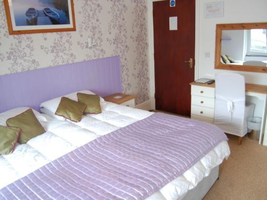 Standard Double Basement room full double bed