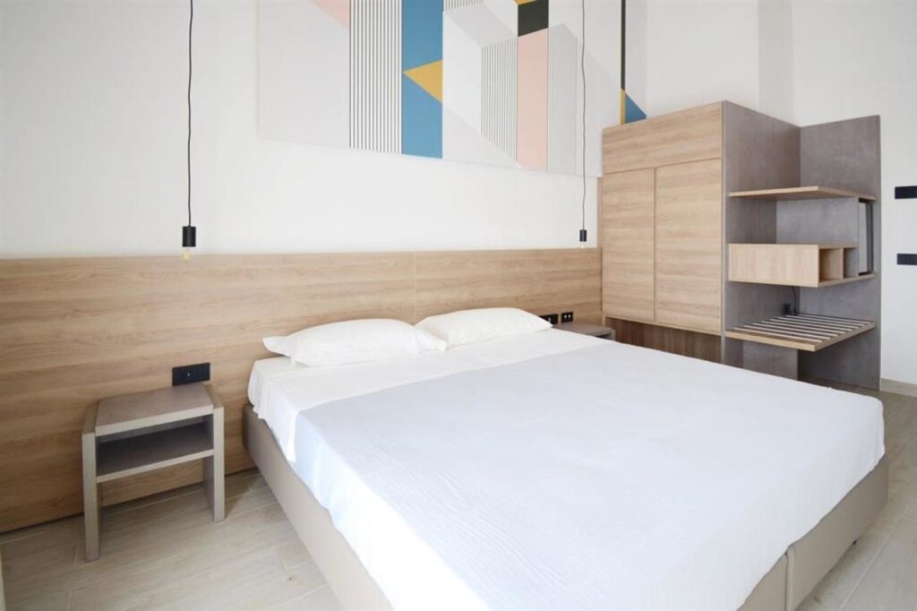1 Bedroom Classic Double room with balcony full double bed