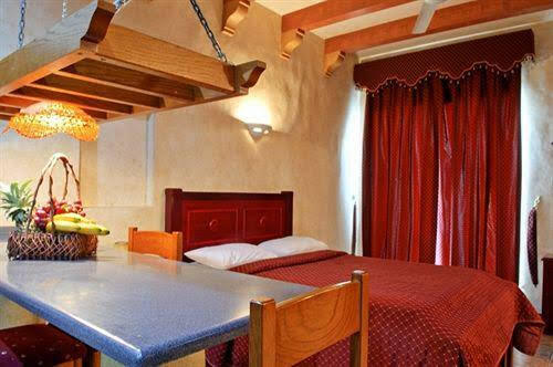 Palm Suite Luxury Furnished Apartment exterior