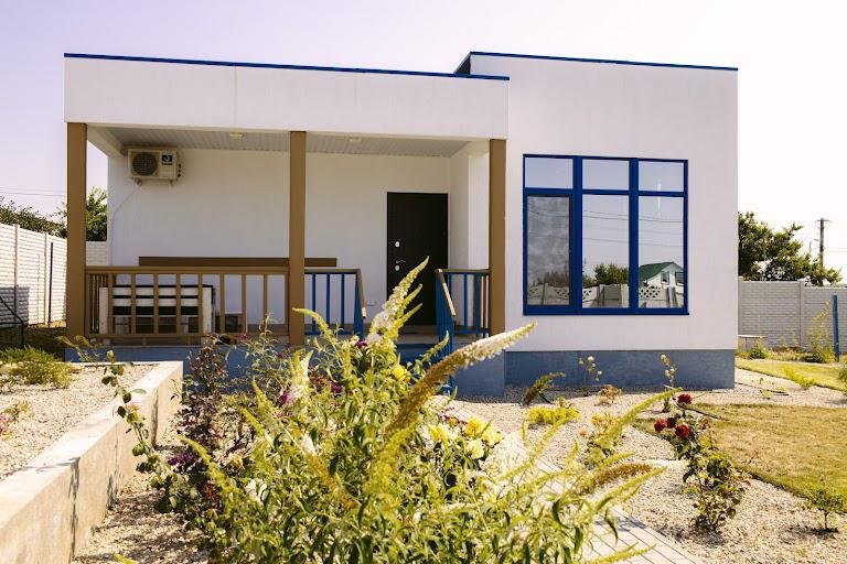 SantoRini Guest House exterior