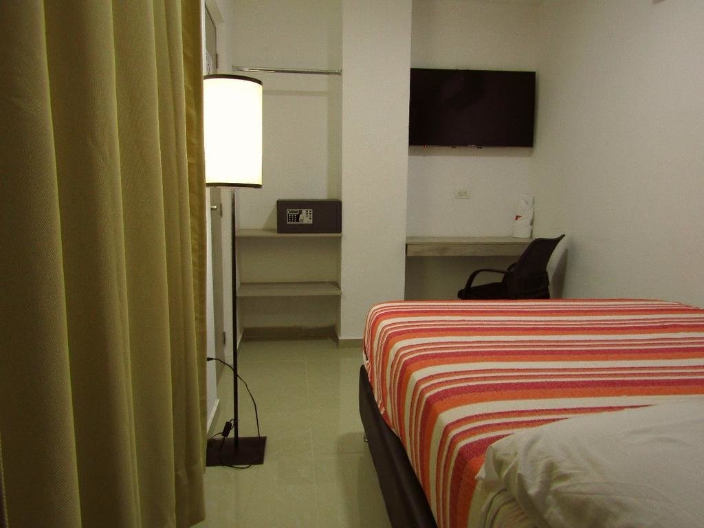 Standard Quadruple room full double bed