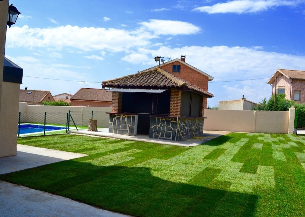 Caseron Real exterior