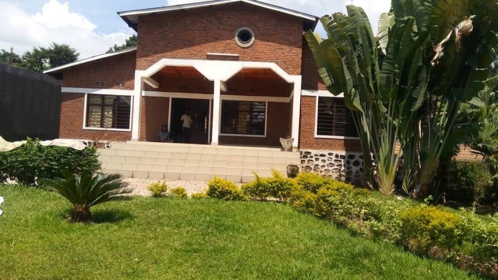 Donate Guest House exterior