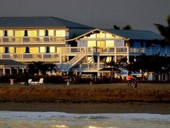 Double Suite with balcony and with bay view full double bed