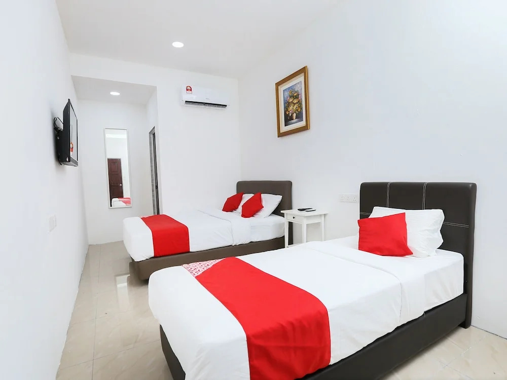 Deluxe Double room twin beds