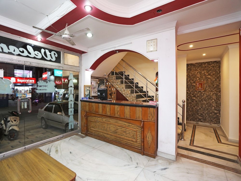 Hotel Aanandan Residency by OYO Rooms exterior