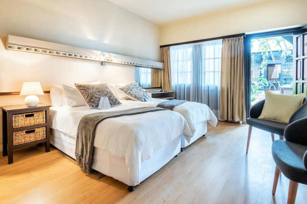 Standard Single room full double bed