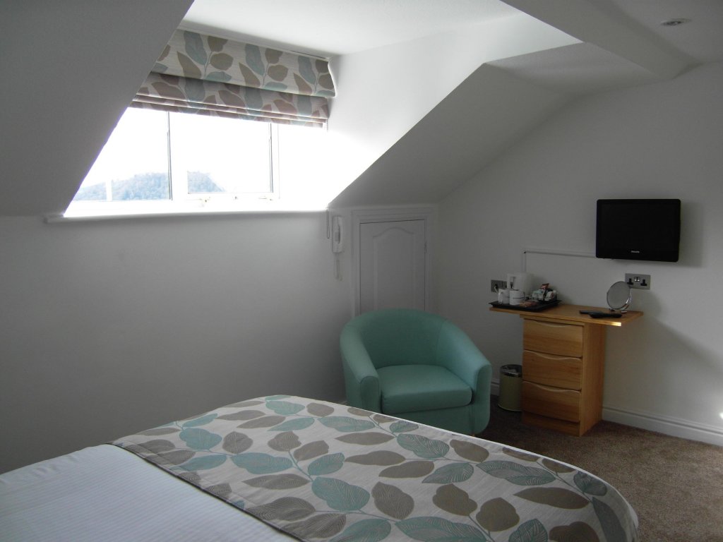 Economy Single room full double bed