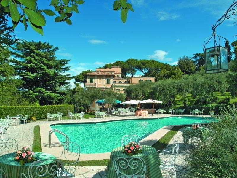 Grand Villa Fiorio exterior