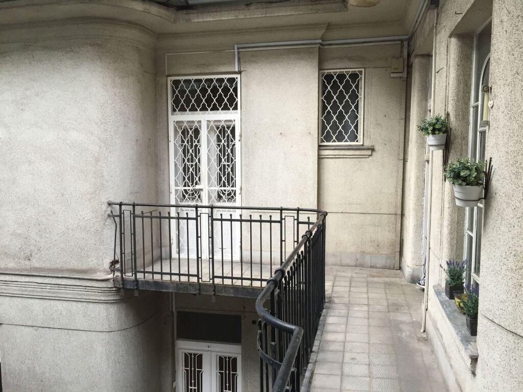 Happy Hostel exterior