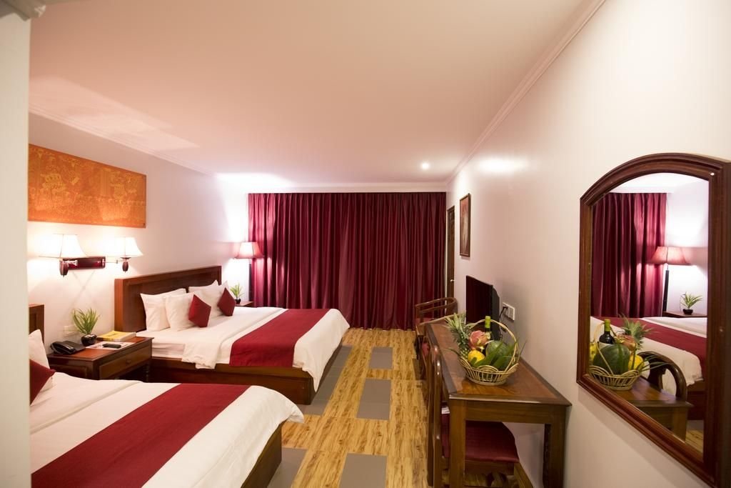2 Bedrooms Standard Single Family room with city view single bed