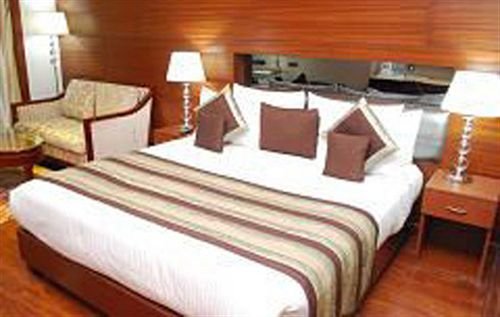 Citrus Hotel Ghaziabad exterior