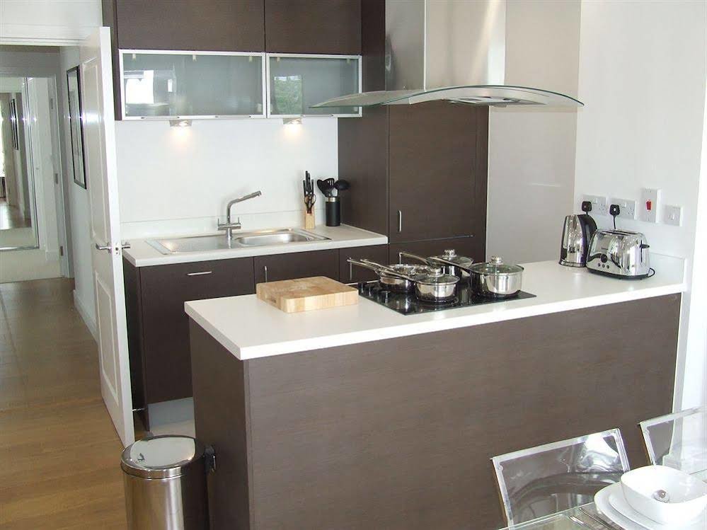 MAX Serviced Apartments Aldgate, Wilson Tower exterior