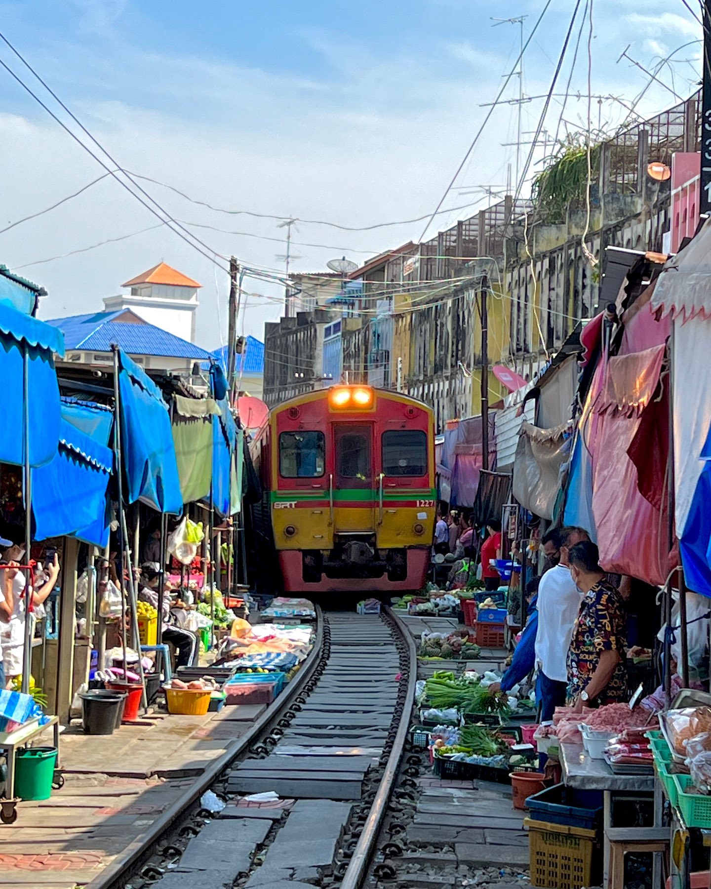 Maeklong Railway Market