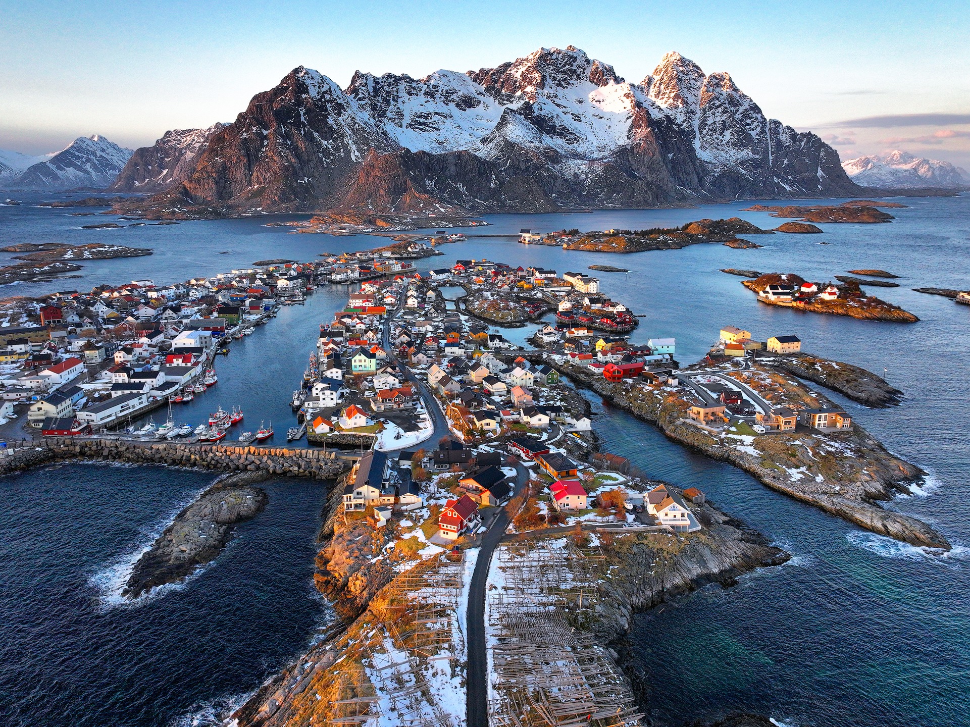 Henningsvær
