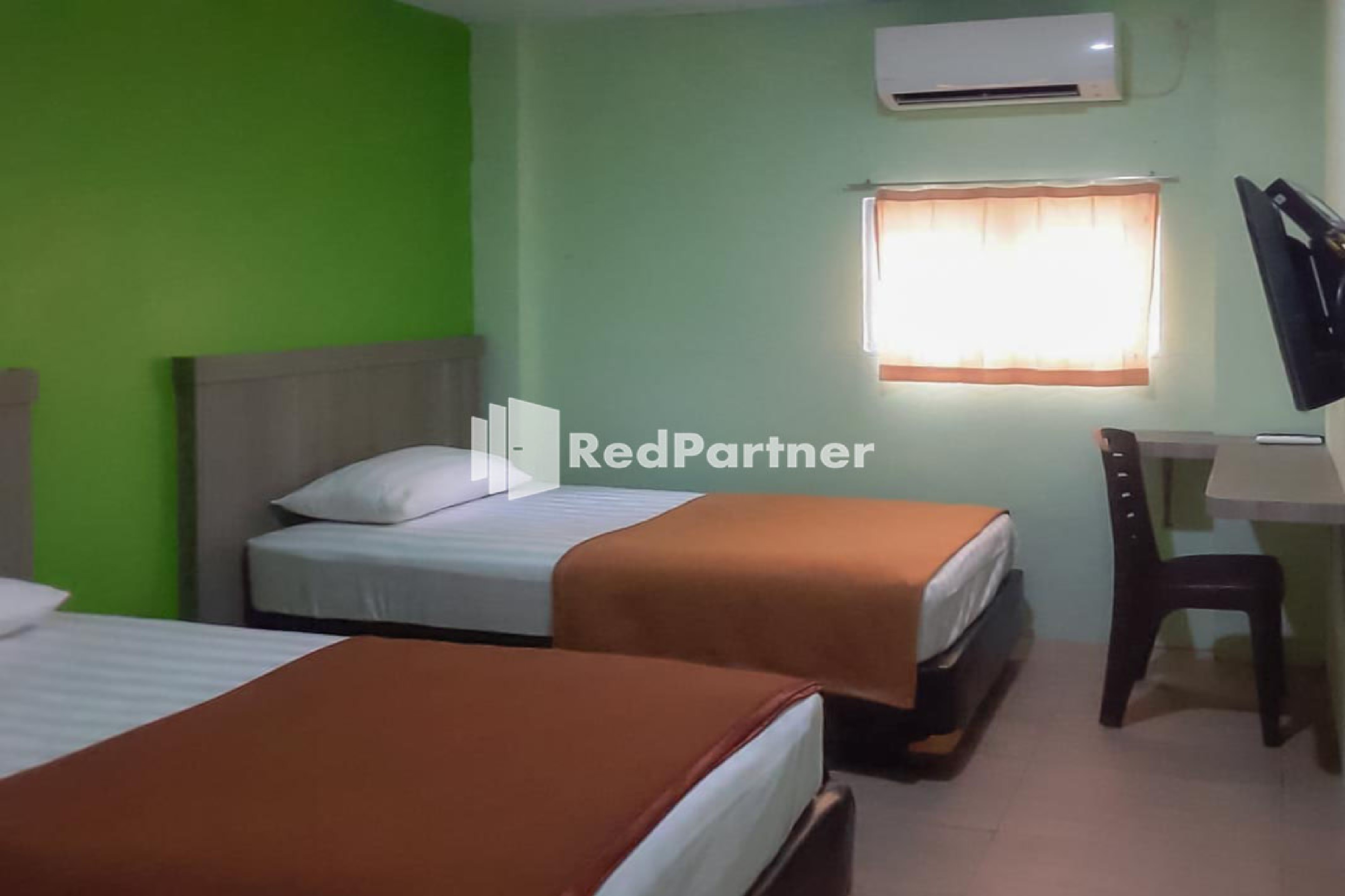 Guest House Anak Raja Pangkalan Bun Syariah Mitra RedDoorz photo 2