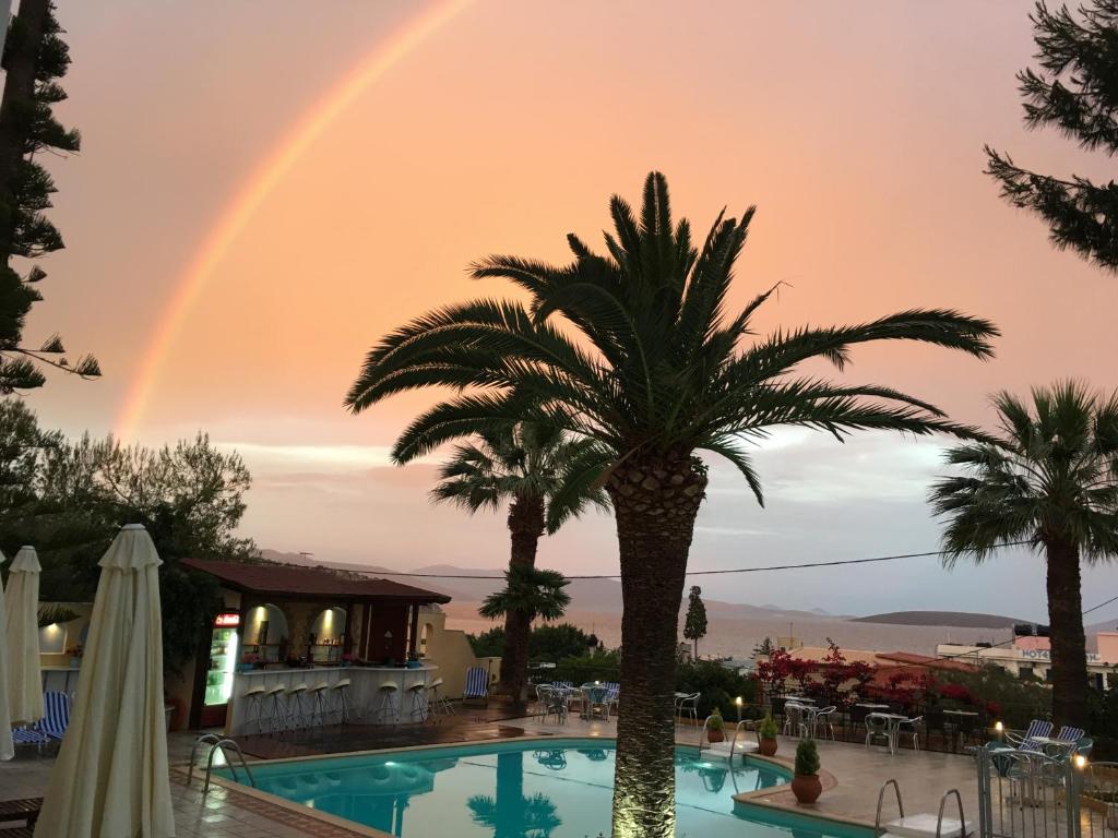 Tolon Holidays hero