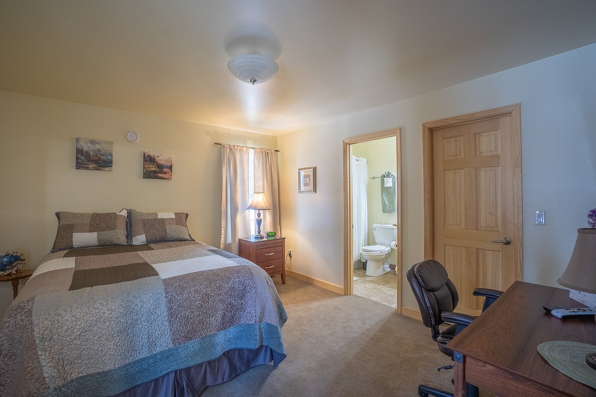 Diamond Willow Inn photo 3
