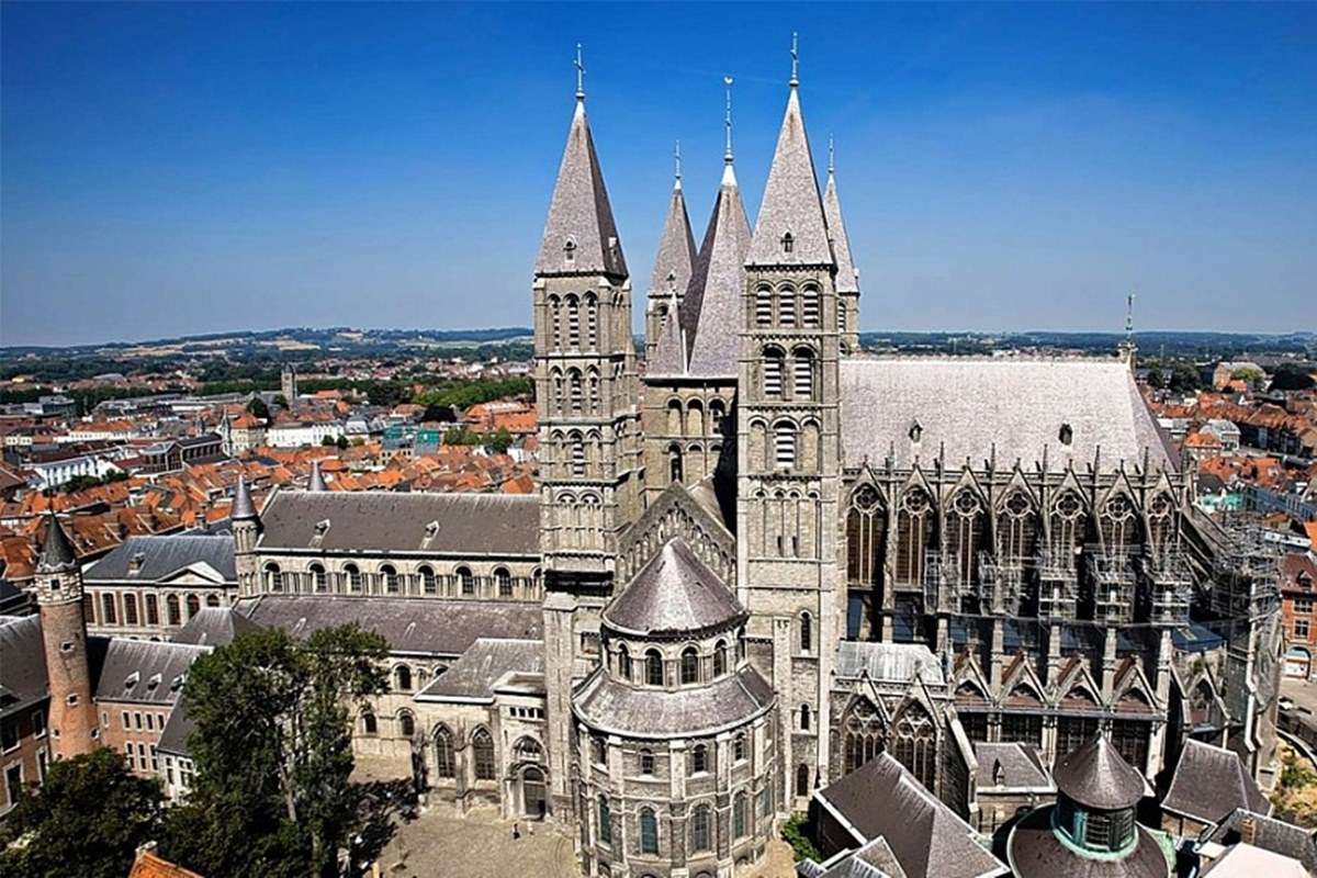 Cathedral of Notre-Dame of Tournai photo 3