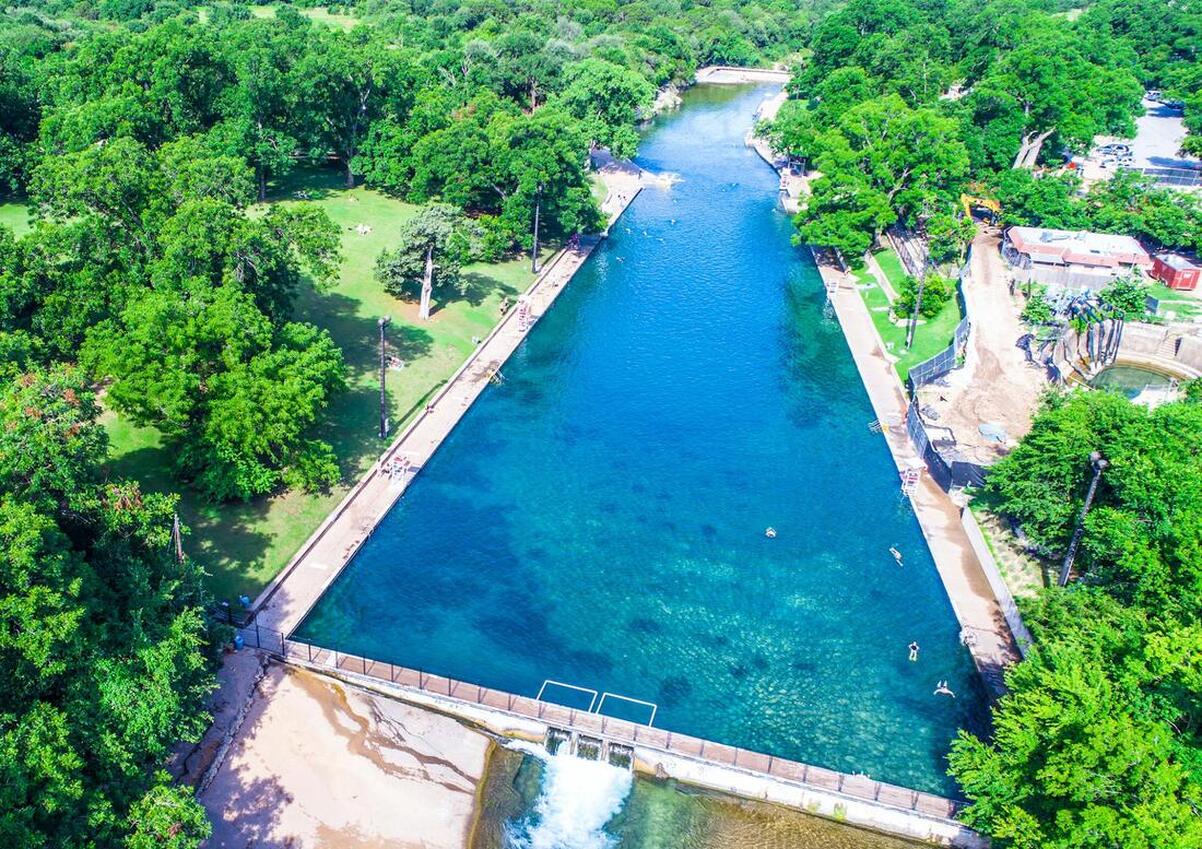 Barton Springs Municipal Pool photo 2
